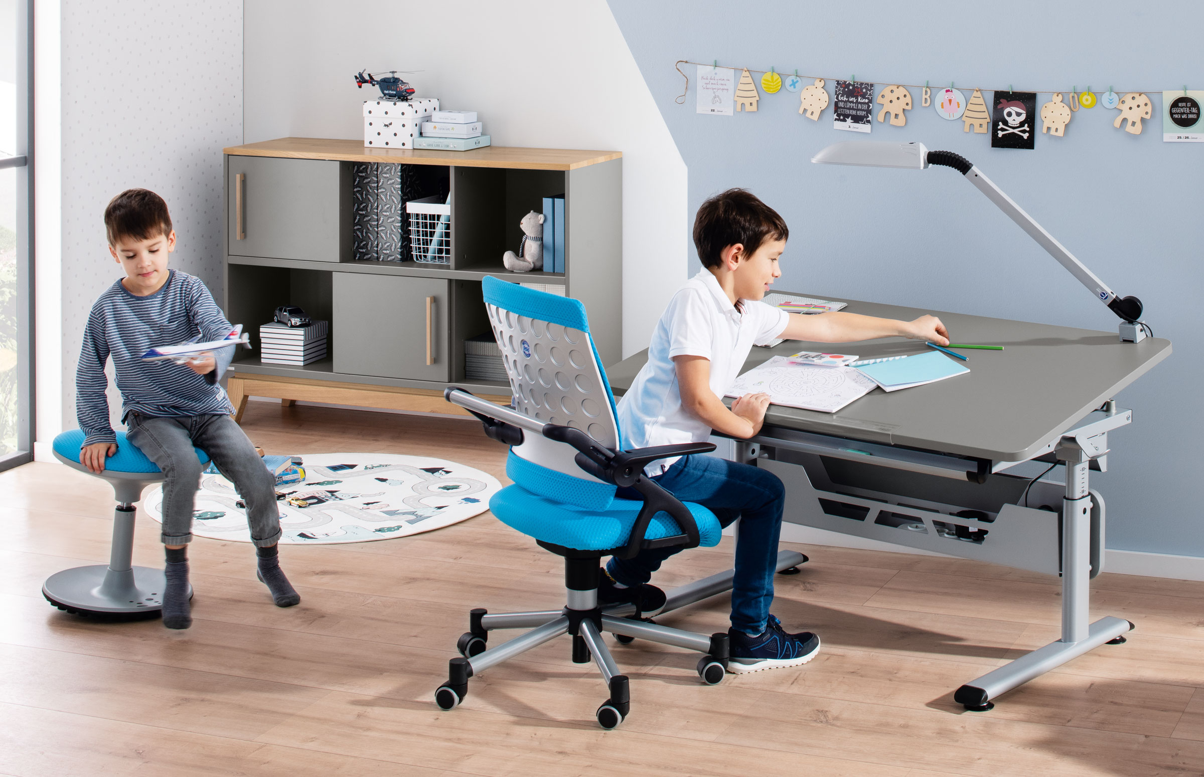 Ergonomische Schreibtischstühle für Kinder | PAIDI